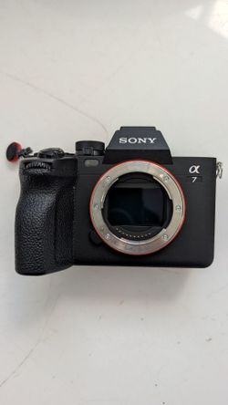 Sony a7IV Full-Frame Mirrorless Camera - Great Condition!