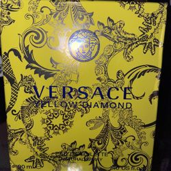Beautiful Versace Yellow Diamonds Perfume ... New... Never Opened... Large Size Bottle.... $85