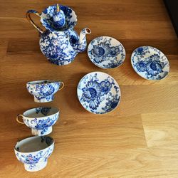 LOMONOSOV IMPERIAL RUSSIA PORCELAIN SINGING GARDEN TEA POT SET