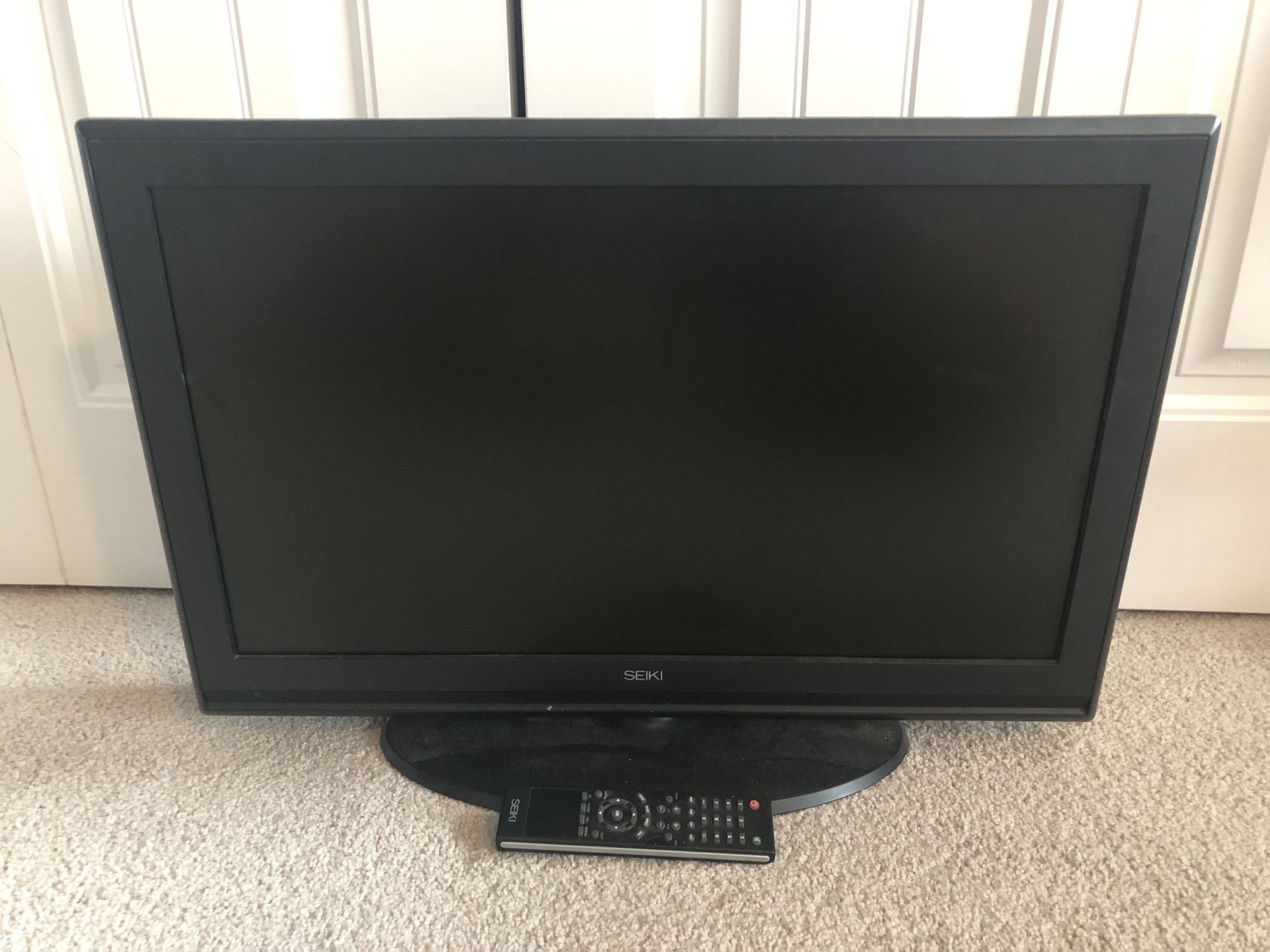 Seiki 26” TV With Remote