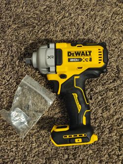 Dewalt  xr 20v.   Impact wrench  1/2   ( Tool only  )