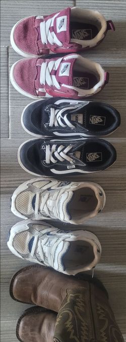 Boys shoes