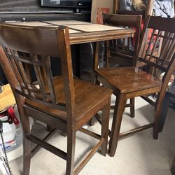 Dining Table Set/4 Chairs 