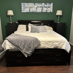 Captain’s king bed with 8 drawers of storage