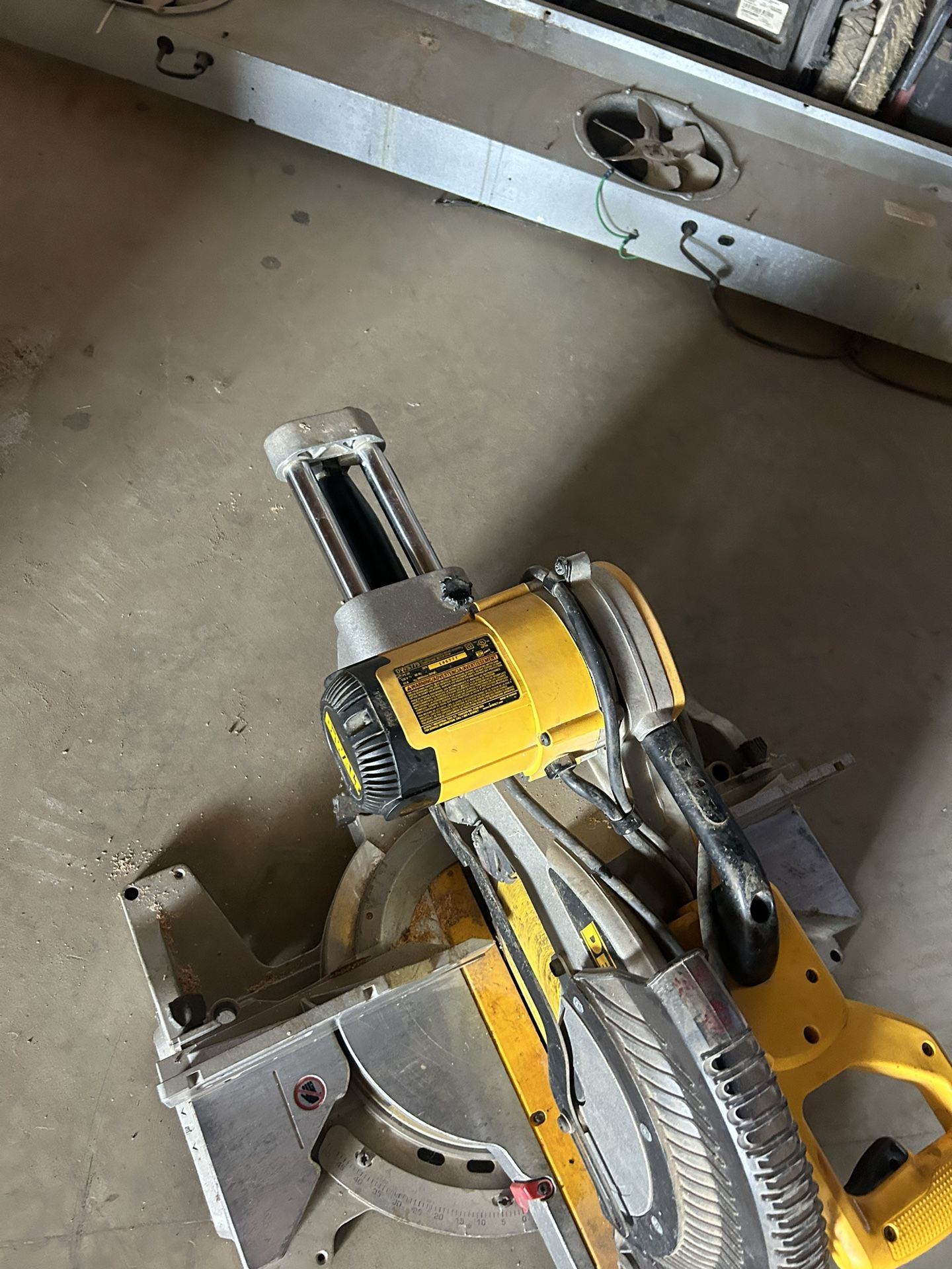 Dewalt Dws779