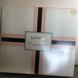 Supreme Beautifying Nail Kit.