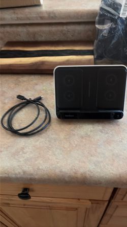 Charging station 2 phones and Apple Watch