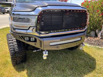 Ram 2500/3500 Royalty Core Grille