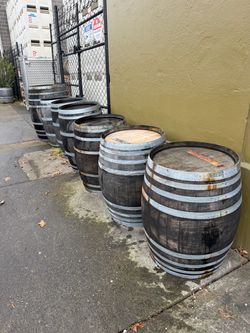 Used Oak Wine Barrels