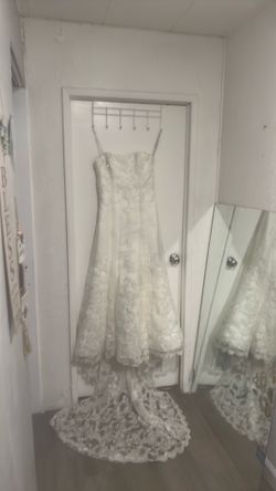 Wedding dress