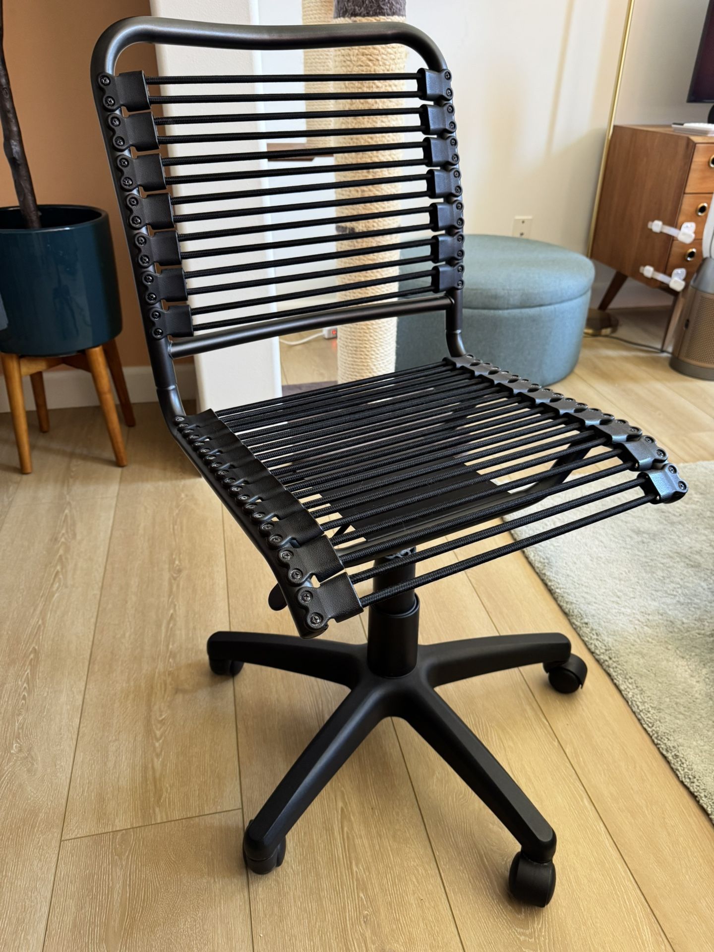 Bungee Office Chair