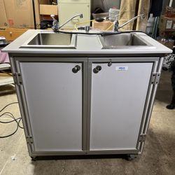Portable sink - Priced To Sell Quickly!