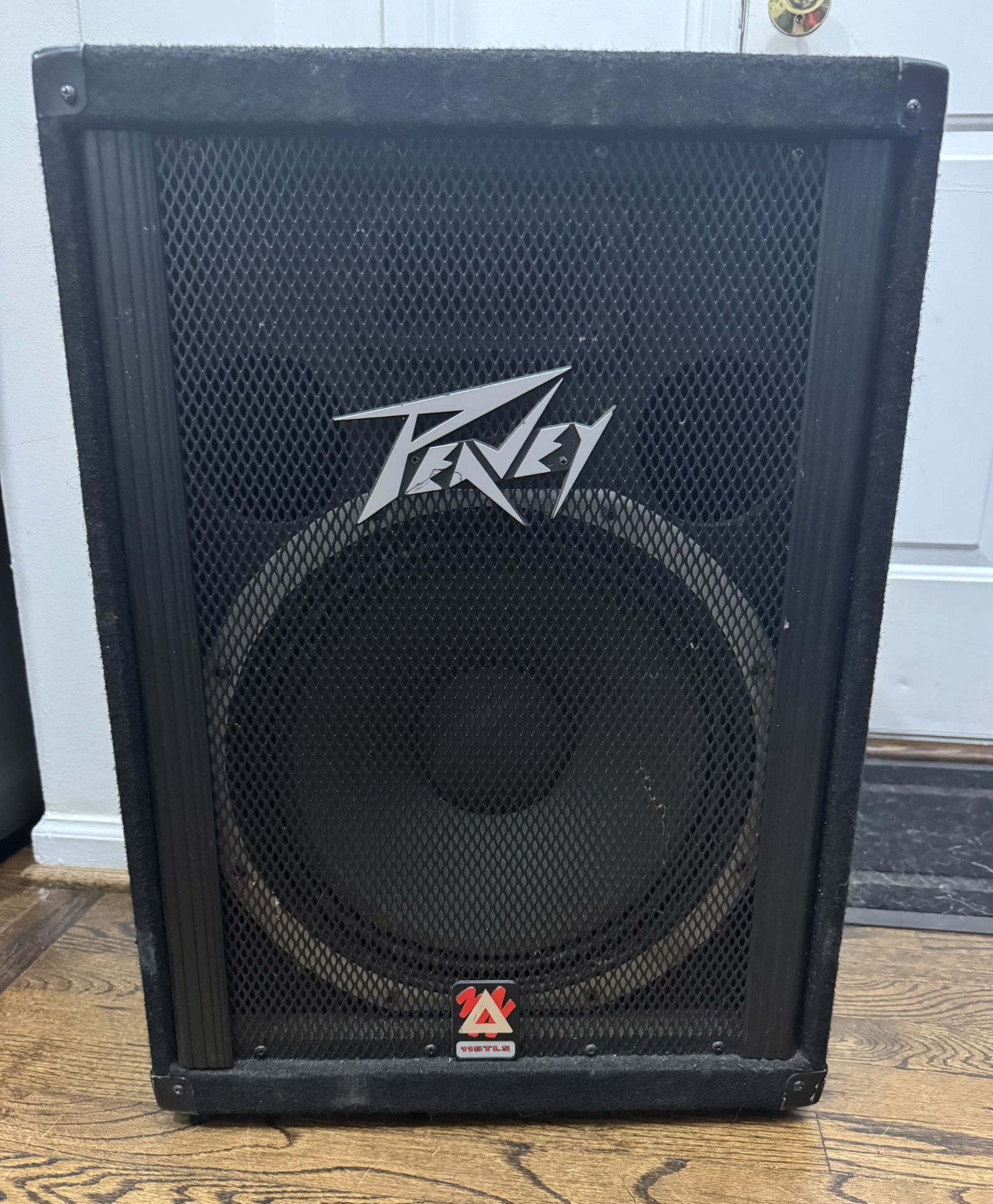 Peavey 115TLS Passive Speaker