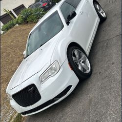 2016 Chrysler 300