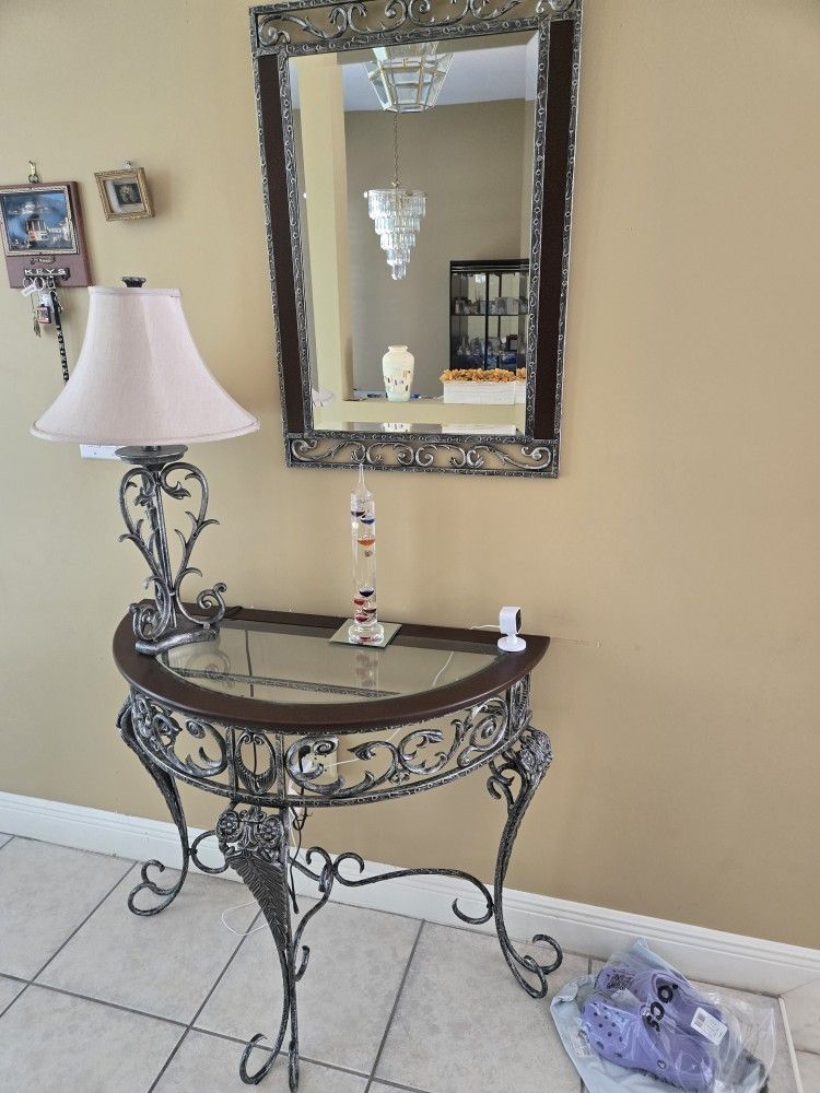 Foyer Entry Table, Mirror, and Lamp For Sale