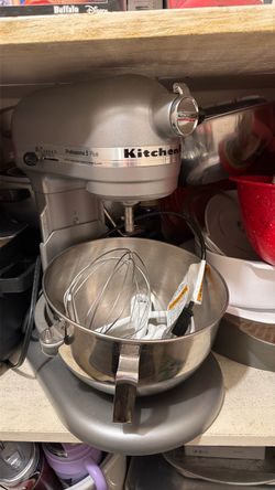 KitchenAid Professional 5 Plus Stand Mixer