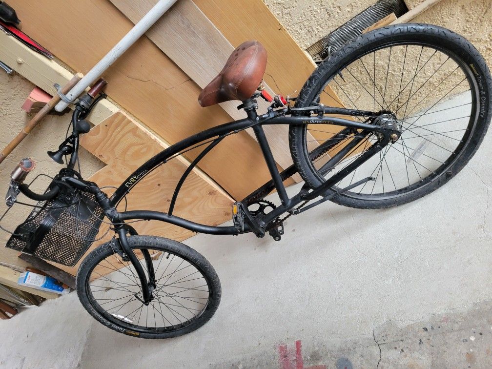 7 Speed Beach Cruiser/Basket