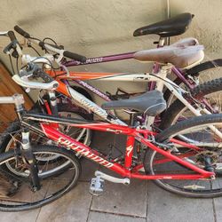 3 Bikes Specialized Rockhopper