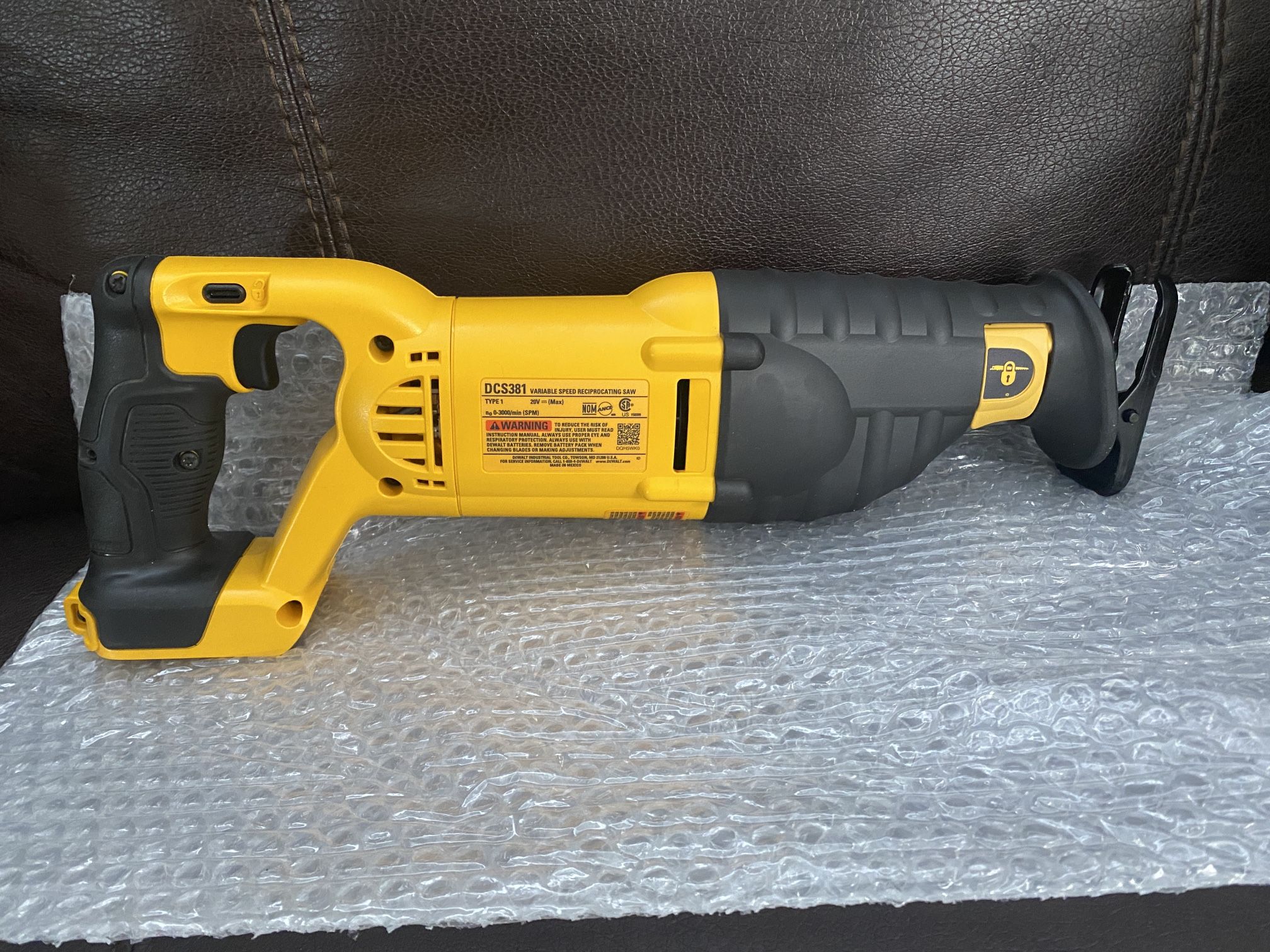 DEWALT 20V MAX RECIPROCATING SAW  NEW TOOL ONLY $100 FIRM