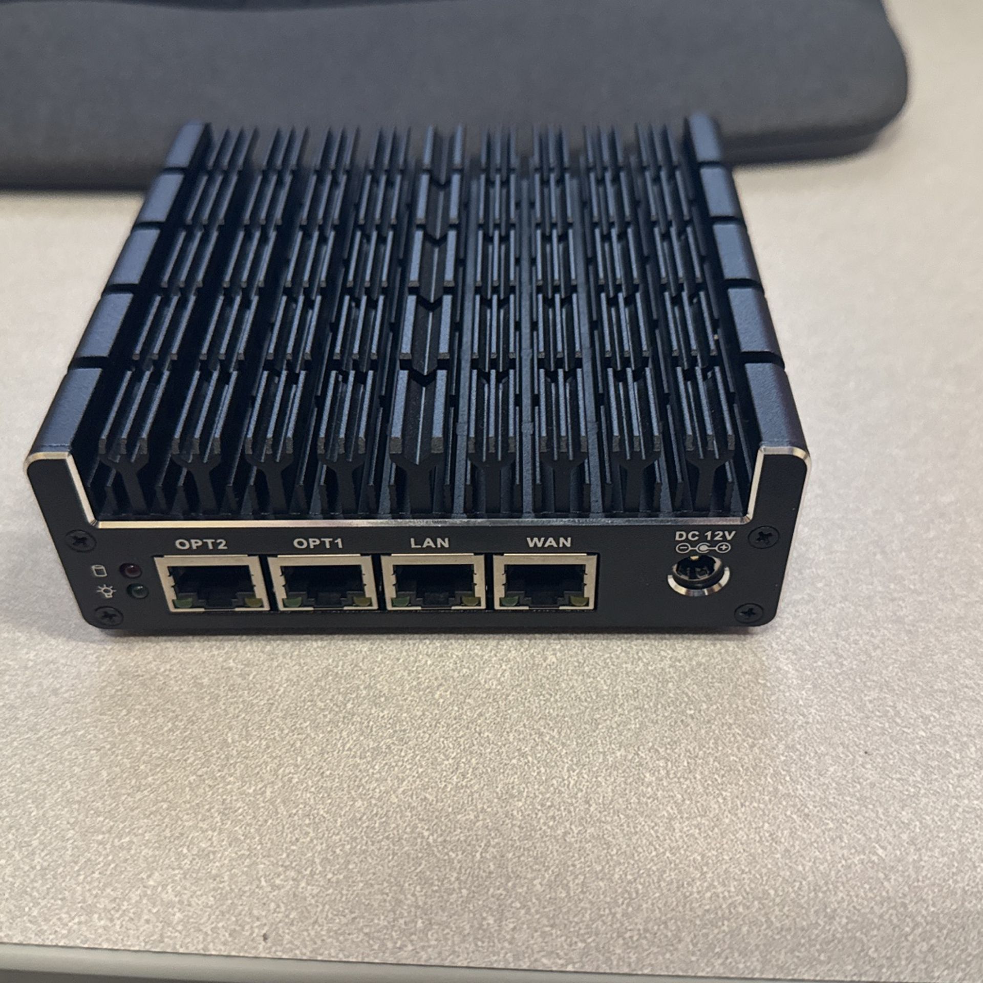Protectli Vault FW4B - 4 Port, Firewall Micro Appliance/Mini PC - Intel Quad Core, AES-NI, 8GB RAM, 120GB mSATA SSD