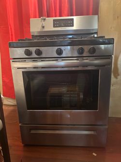 Frigidaire Stainless Steel Gas Range