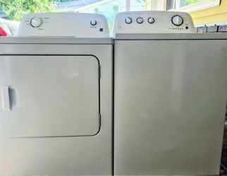 Free Delivery. Very Nice Washer And Dryer. Warranty Included