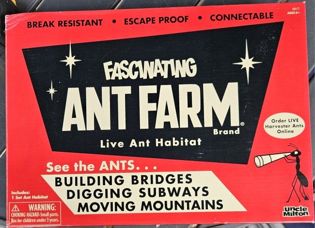 New Vintage Uncle Milton Ant Farm