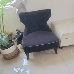 Side Accent Chair 