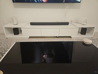 Extendable tv stand/console