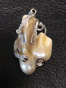 Pendant Large River Pearl in 18K White Gold and Diamonds 1.5” x 1” $350
