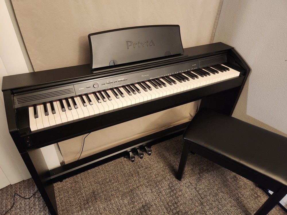 Casio Privia PX-760 digital piano/piano/keyboard