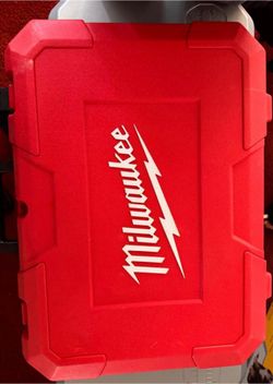 Milwaukee m18 press 2679-22