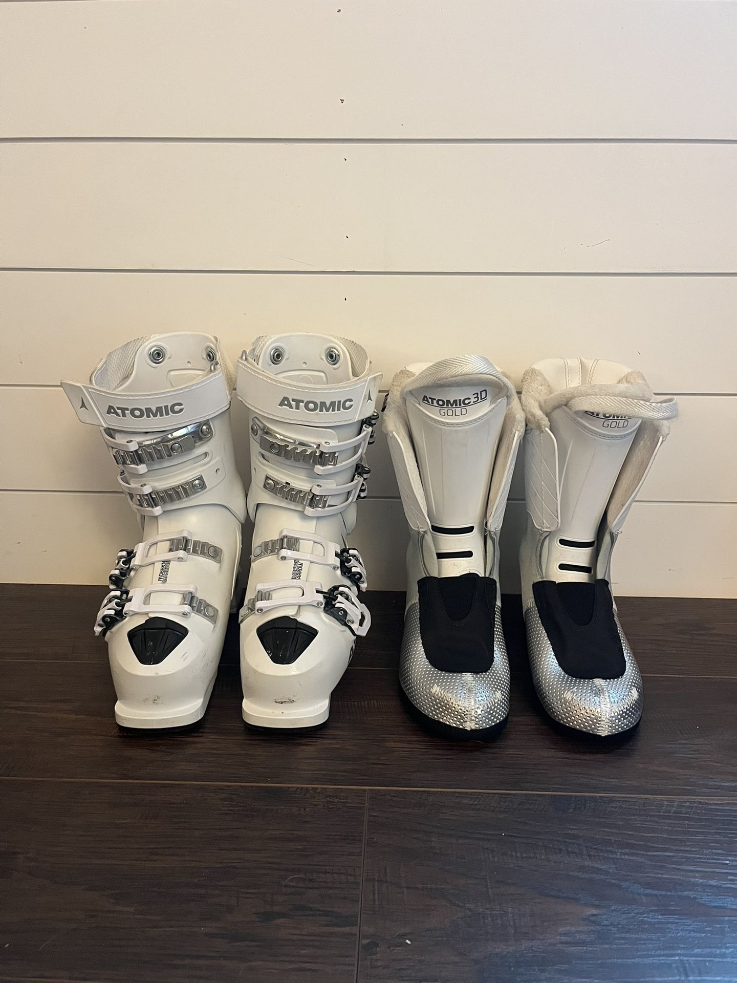 23 / 23.5 Women’s Atomic Ski Boots