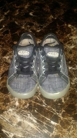 Gray KEEN shoes/Youth size 1