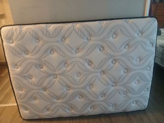 Full Pillow Top Mattress New