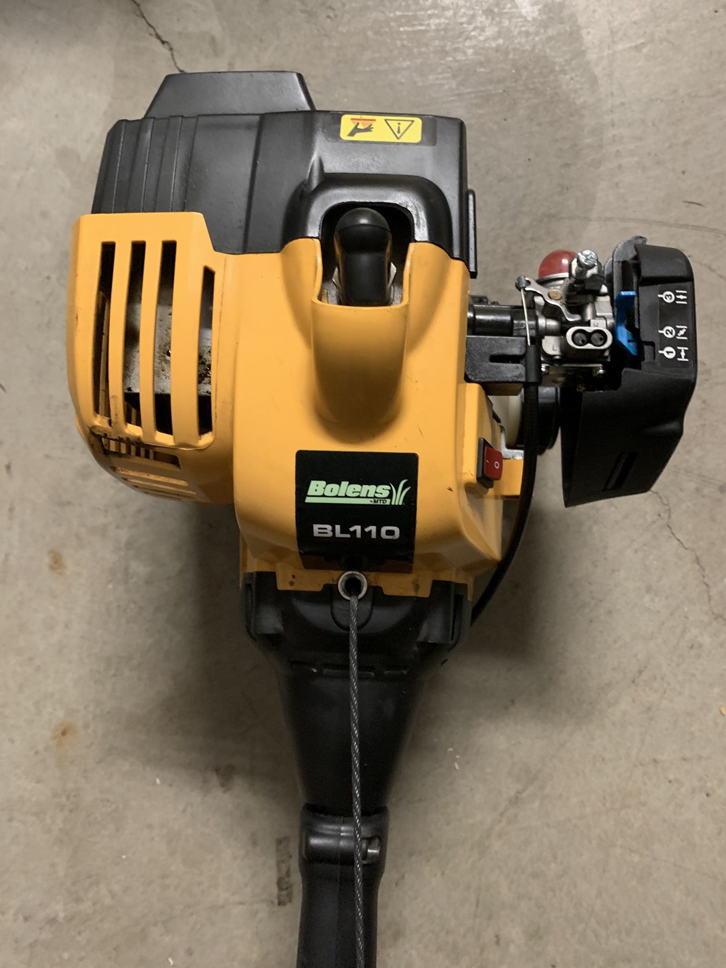 Bolens BL 110 Trimmer
