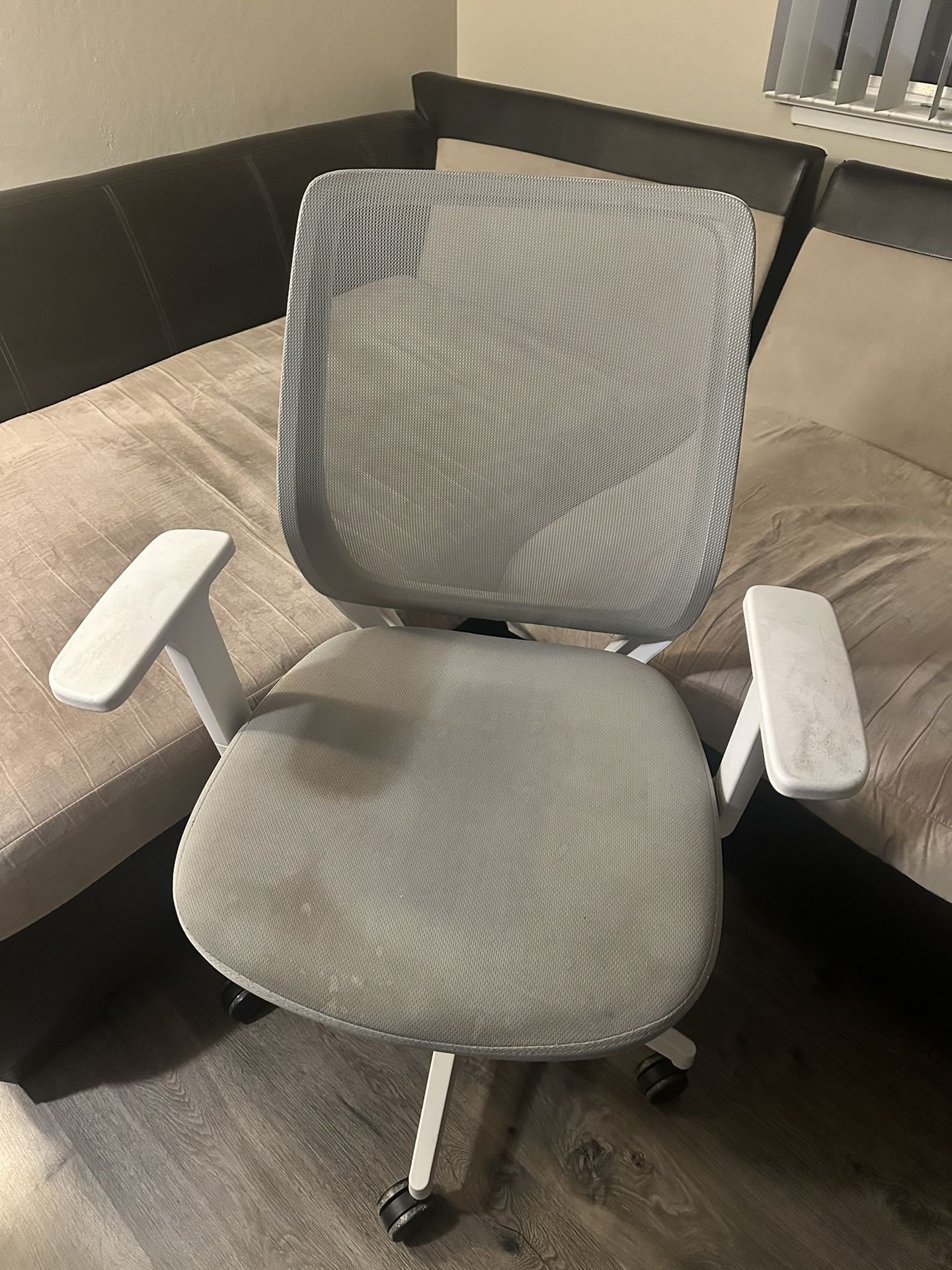 Office Chair - White & Light Gray - Good Condition