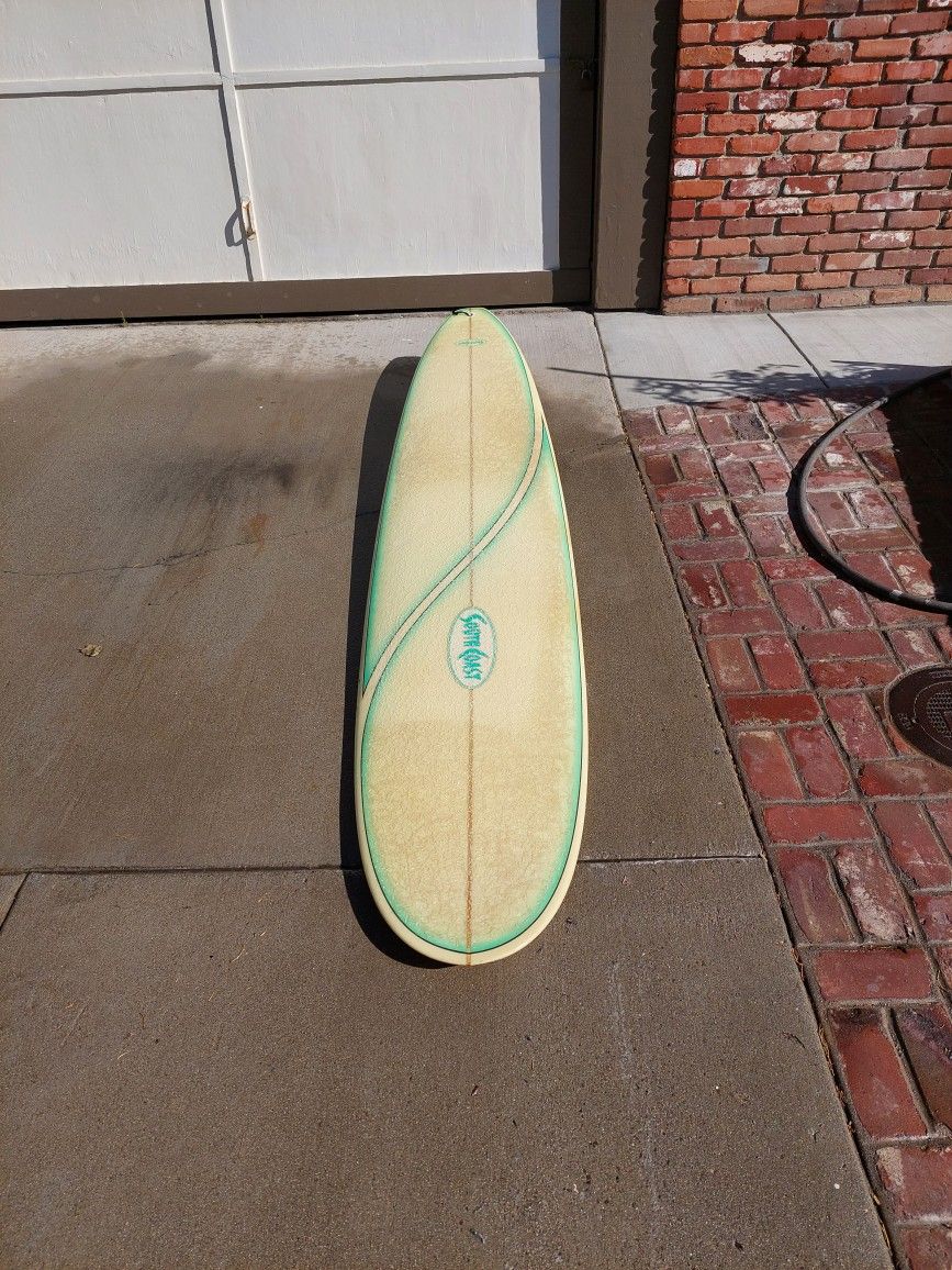 9' South Coast Cr3 Surfboard / Very Good Condition / Super Lite