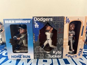 Looking to trade for other dodger bobbleheads