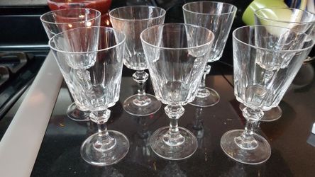 New Princess House wine glasses.. 7 of them