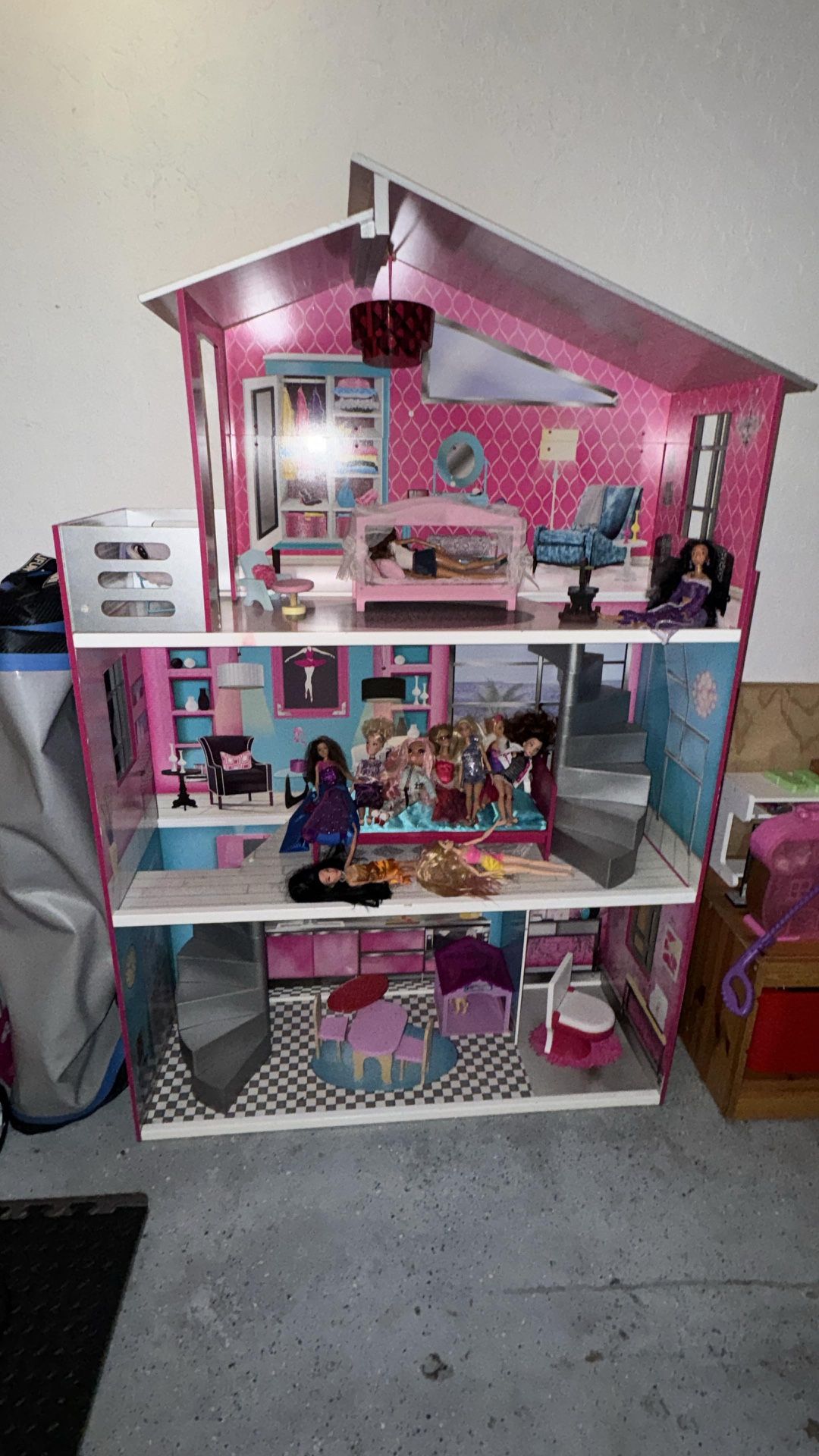 Dolls Big House