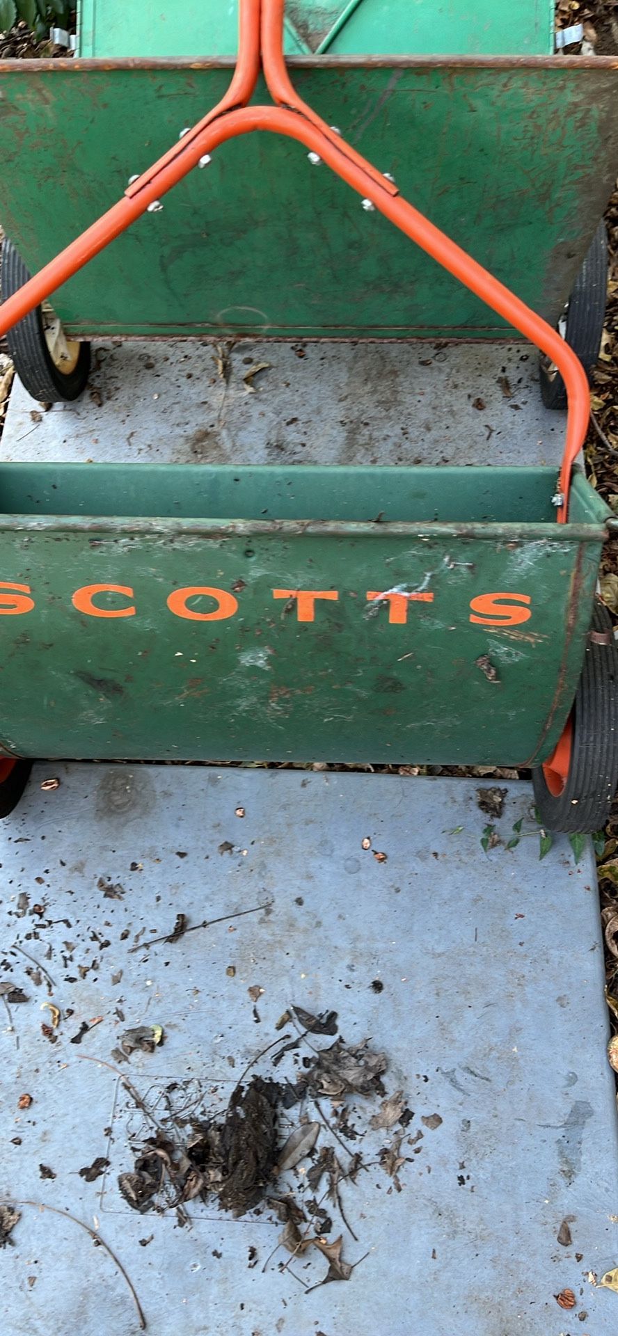 Vintage Scotts Feeder /fertilizer. So Cute Overflowing With Succulents 