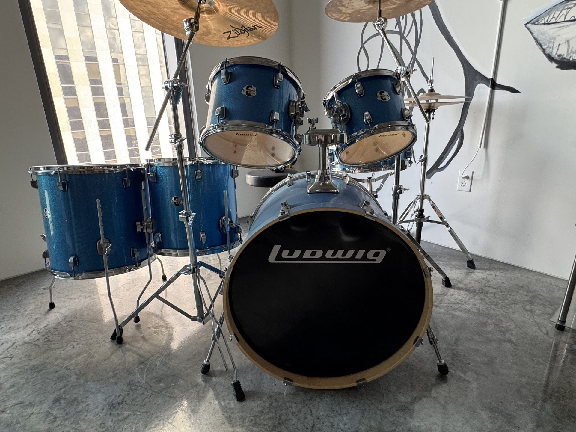 New 9 Piece Ledwig Drum Set 