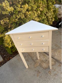 White Corner table 6 inches by 18 inches