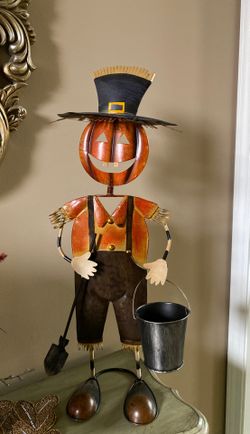Halloween Decor