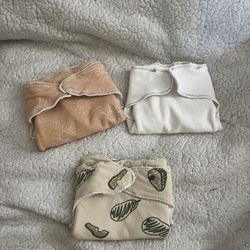 3 Newborn Flats And 1 Snappie
