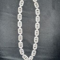 Elegant Chain