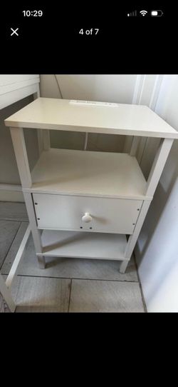 Electric corner table - white