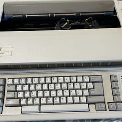 IBM TYPEWRITER 