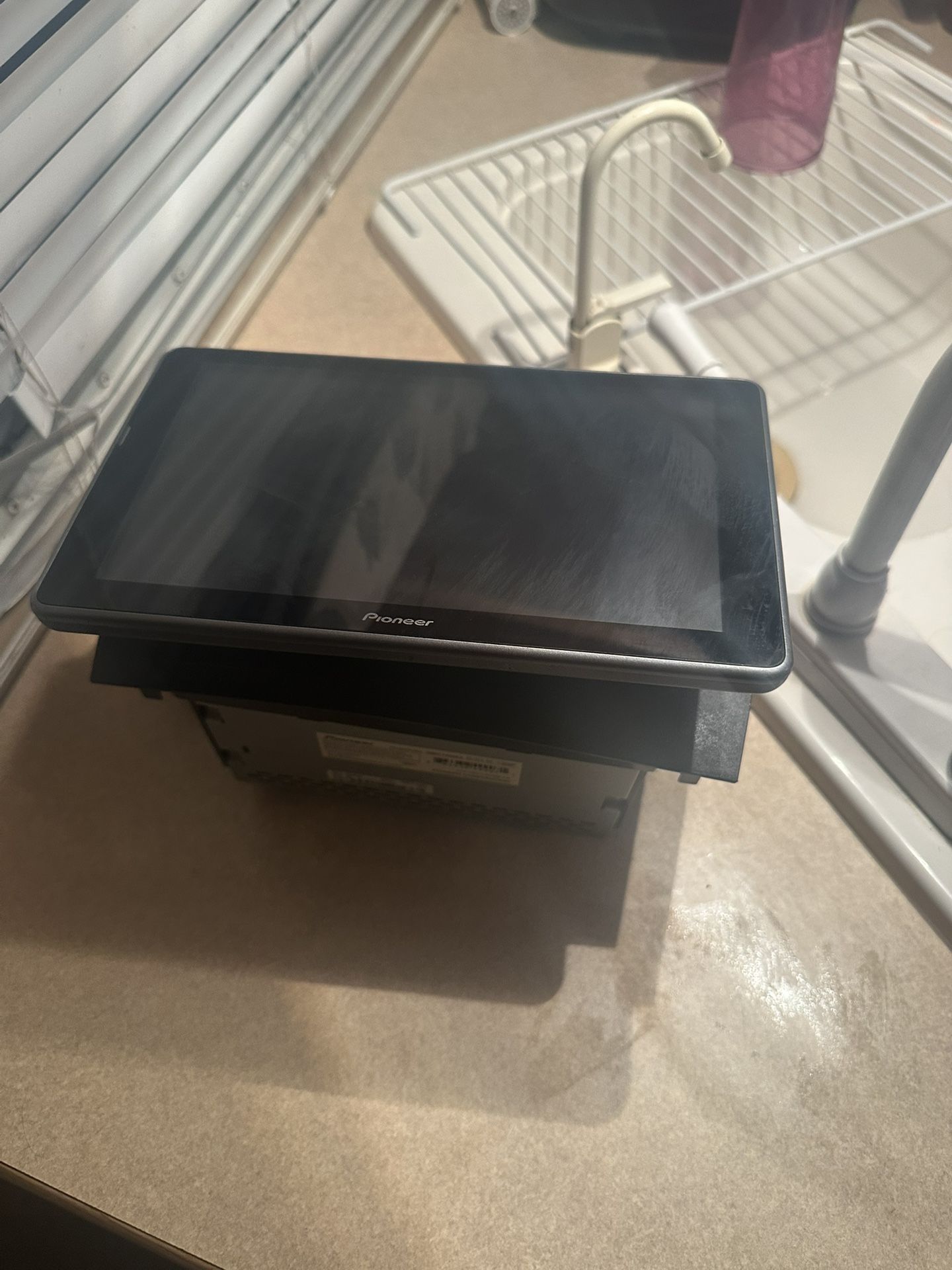 Pioneer Touch Screen Radio